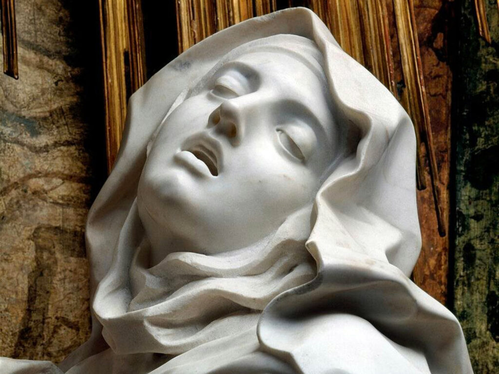 Photo of the head of a statue inside a church